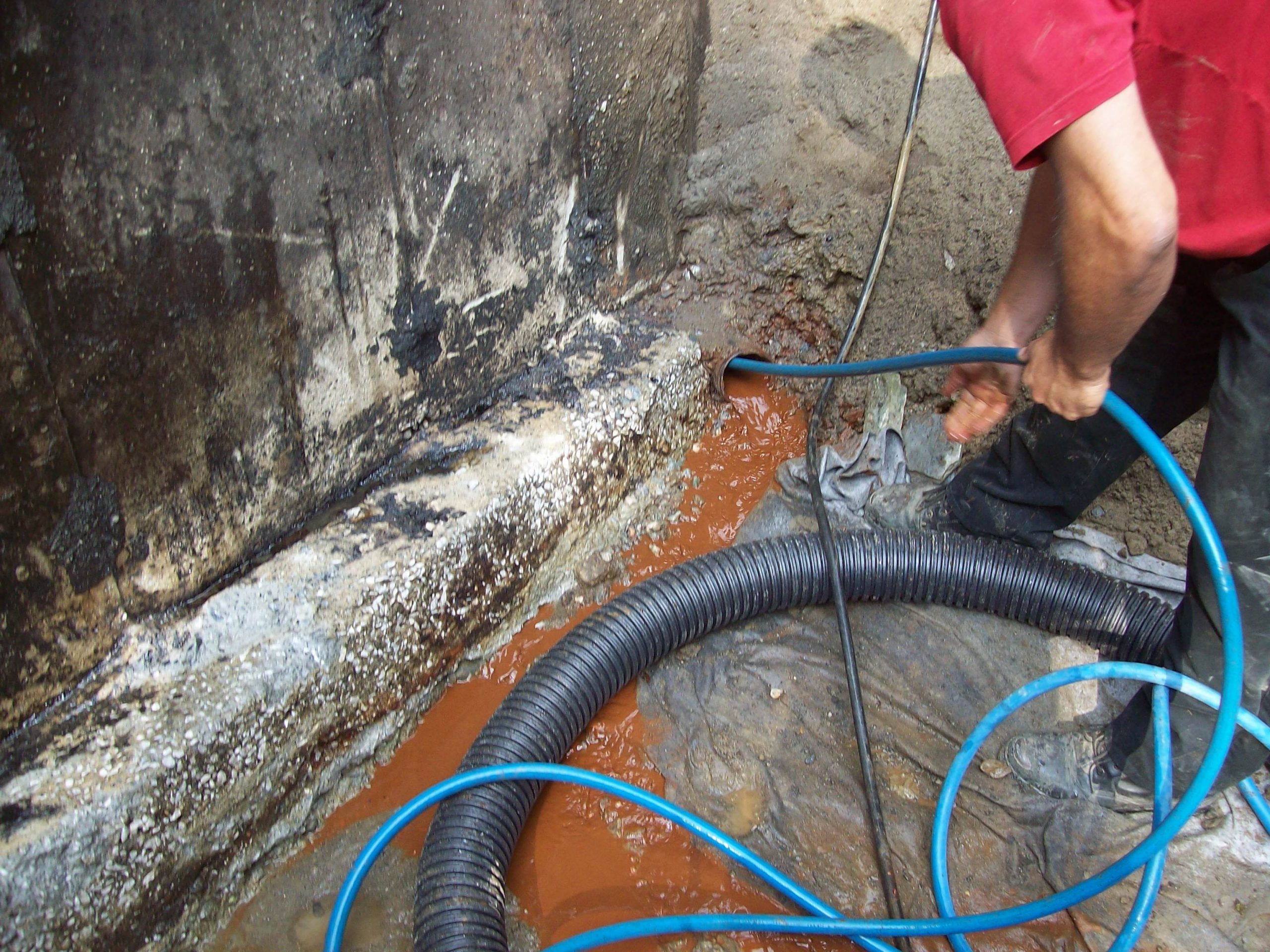 Nettoyage de tuyaux après intervention, Une autre façon de nettoyer les  tuyaux après intervention. Ce n'est pas nouveau, mais qu'en pensez-vous ?, By Actu112